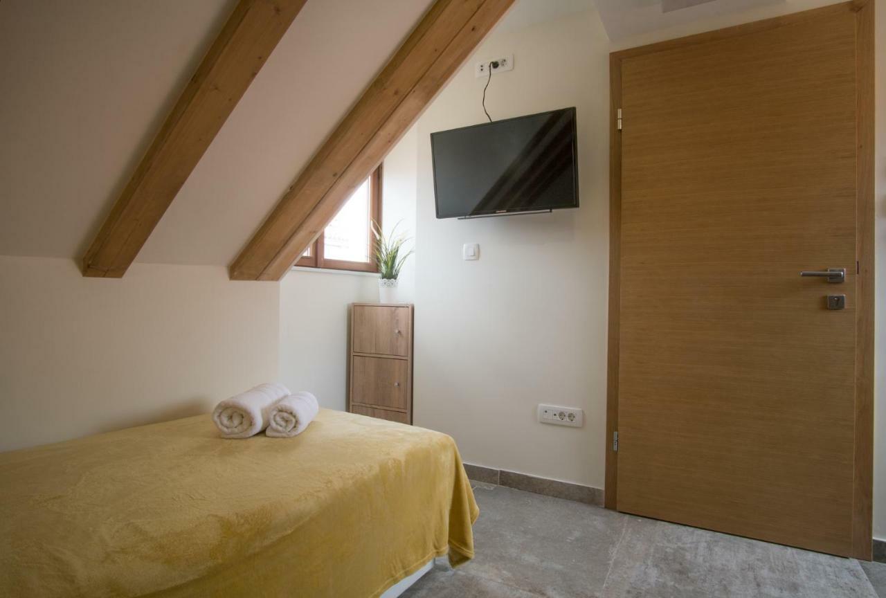Jr Luxury Guesthouse2 Split Eksteriør bilde